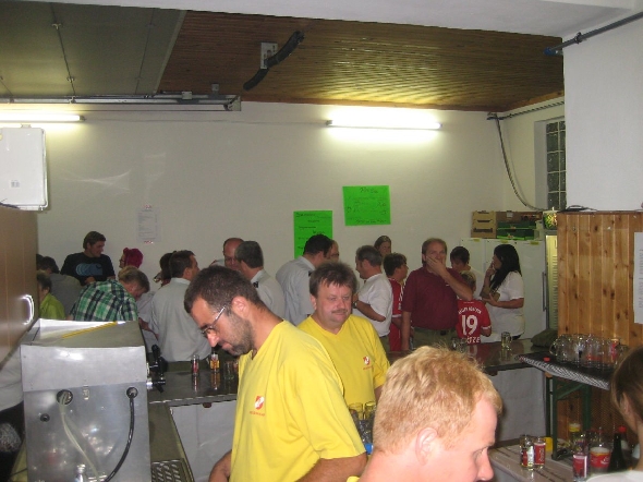 http://www.jormannsdorf.at/ff/bildergalerie/cache/vs_2013_08_17_%20Daemmerschoppen%20%20Jormannsdorf_IMG_9018.jpg