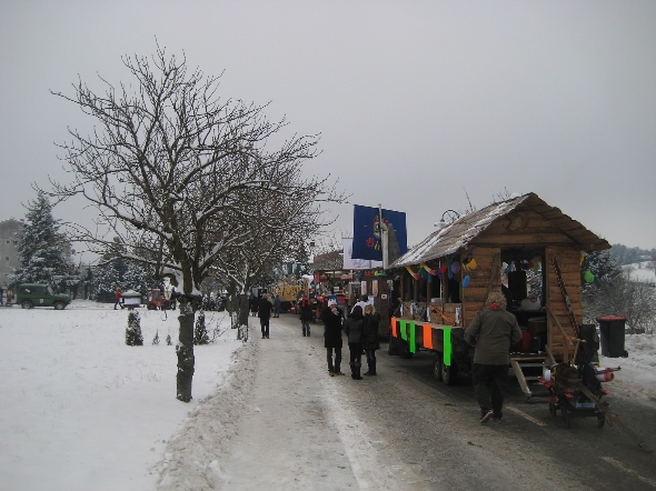 http://www.jormannsdorf.at/ff/bildergalerie/cache/vs_2014_02_01%20Blochziehen_IMG_9064.JPG