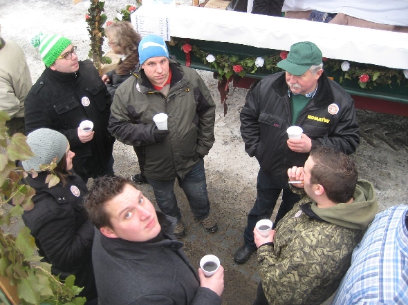 http://www.jormannsdorf.at/ff/bildergalerie/cache/vs_2014_02_01%20Blochziehen_IMG_9113.JPG